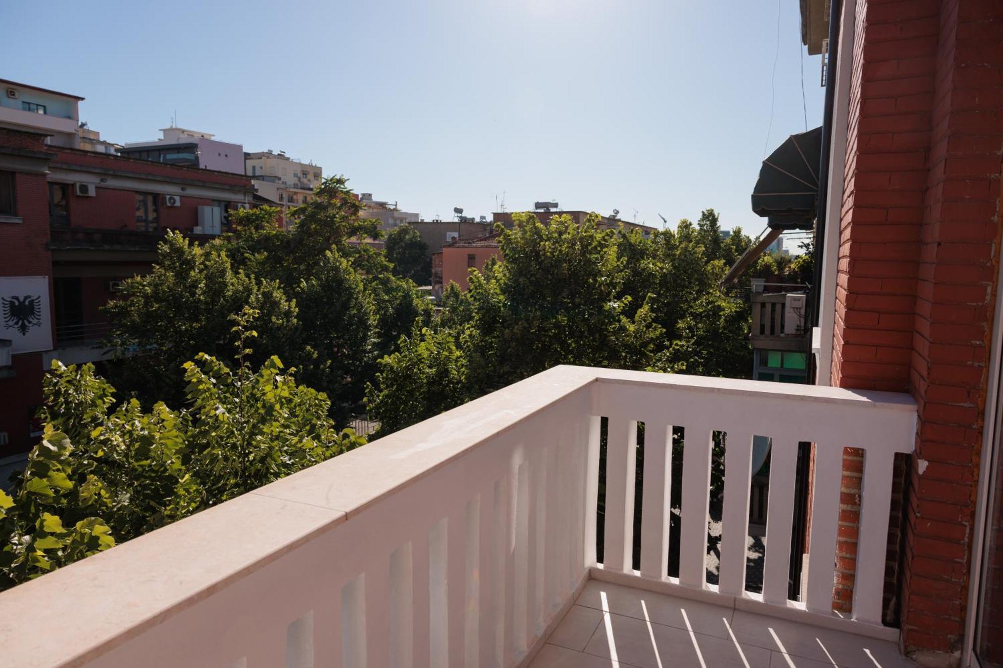 Bel Ami Tirana Hotell Eksteriør bilde