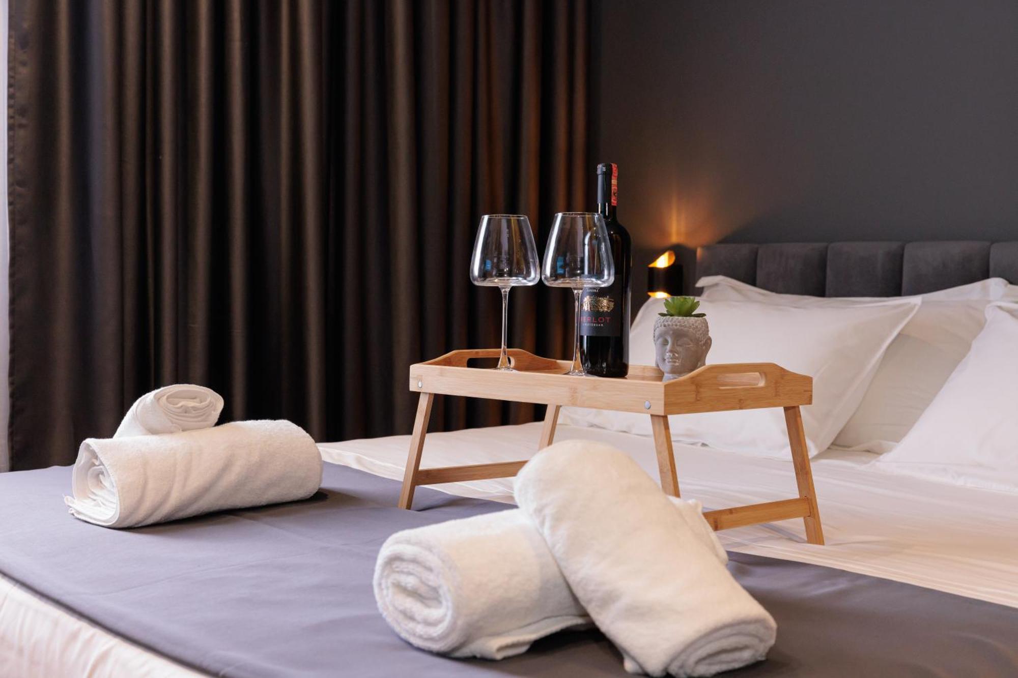 Bel Ami Tirana Hotell Eksteriør bilde